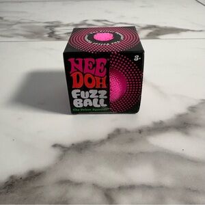 NeeDoh Fuzz Ball Velvet Squeeze PINK